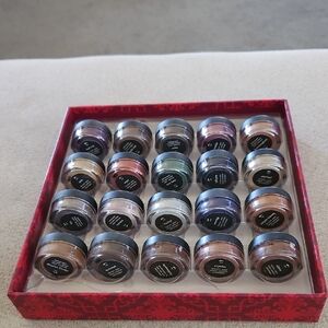 bareMinerals Vibrant Eyeshadow Collection